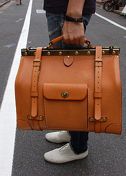 https://www.herz-bag.jp/blog/oldblog/pictures/DSC_8198.jpg