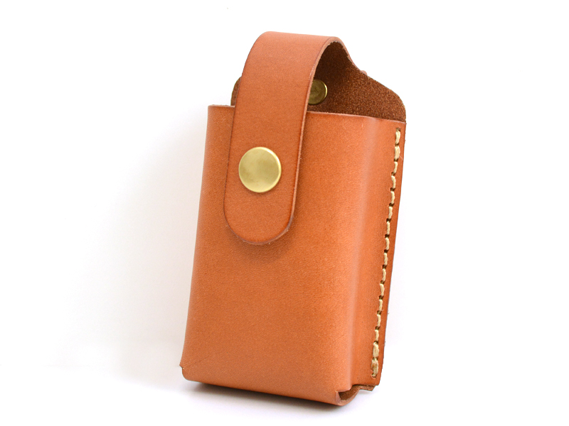 スマートに収納できる革製の縦型携帯電話ケース 革鞄のherz ヘルツ 公式通販