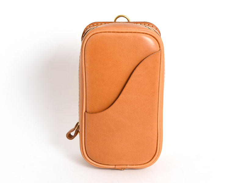 タフに使える本革レザーの縦型2wayボディバッグ「革鞄のHERZ(ヘルツ