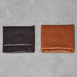 コンパクトでポケットにも入る薄マチの小さめ財布「革鞄のHERZ 