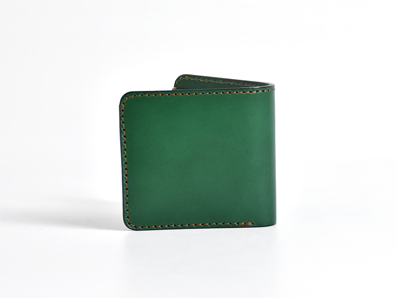 ボトルグリーン特別仕様の二つ折り財布「革鞄のHERZ(ヘルツ)公式 